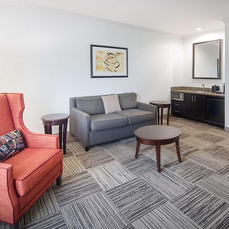 Hilton Garden Inn Tyler Exterior photo