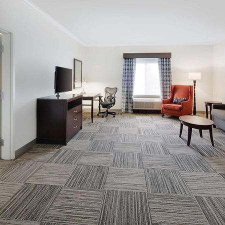 Hilton Garden Inn Tyler Exterior photo