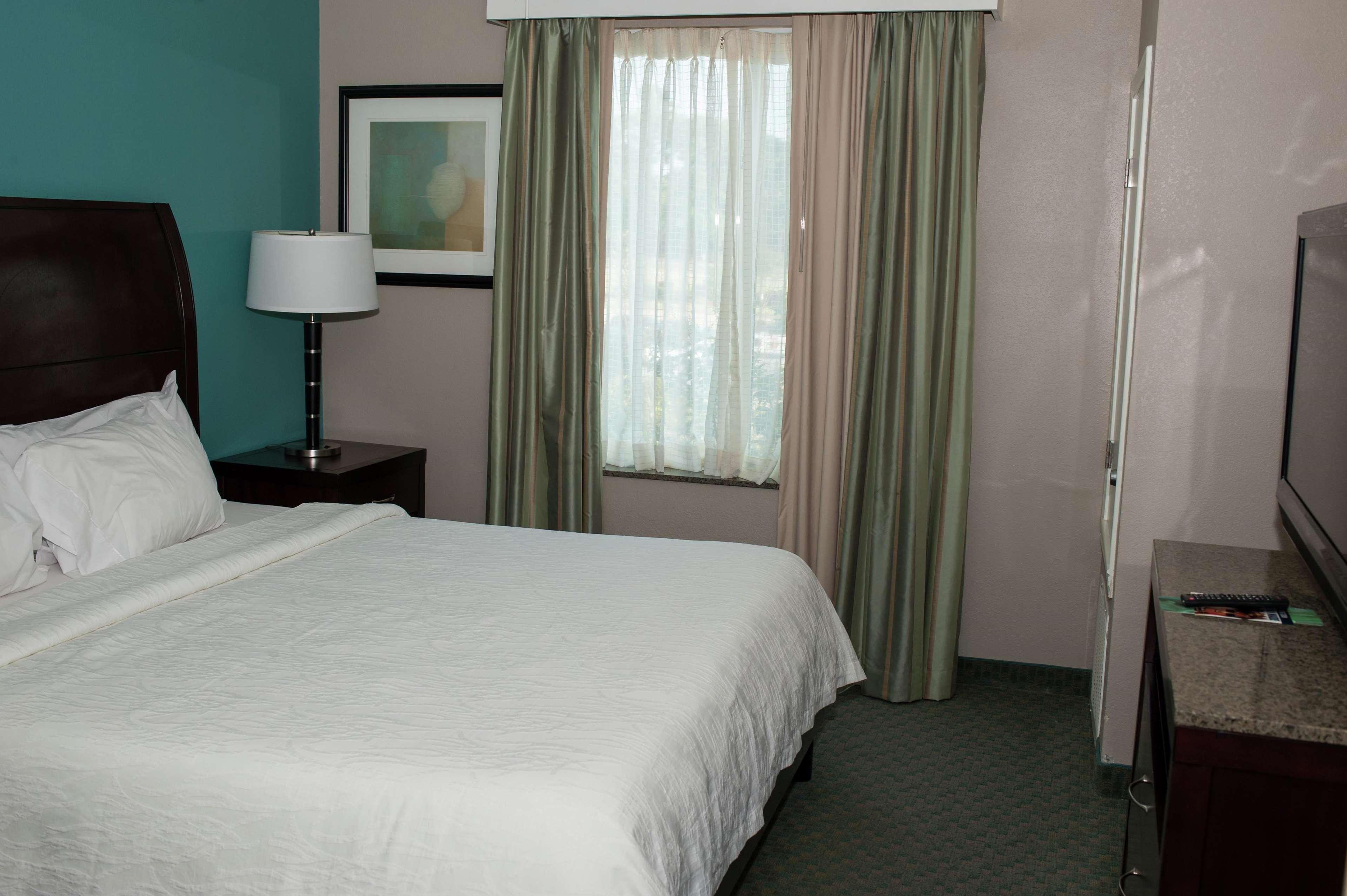 Hilton Garden Inn Tyler Exterior photo