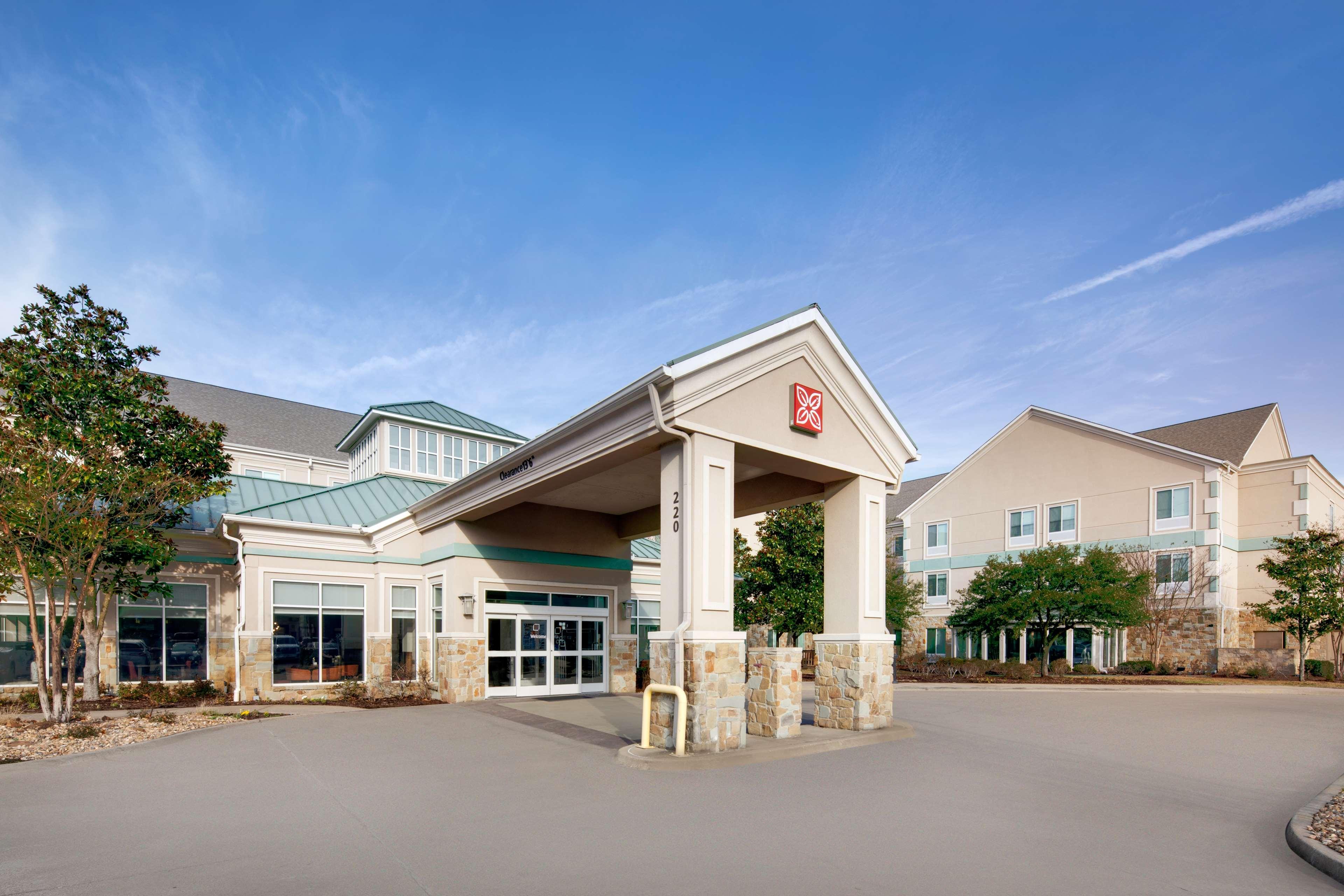 Hilton Garden Inn Tyler Exterior photo