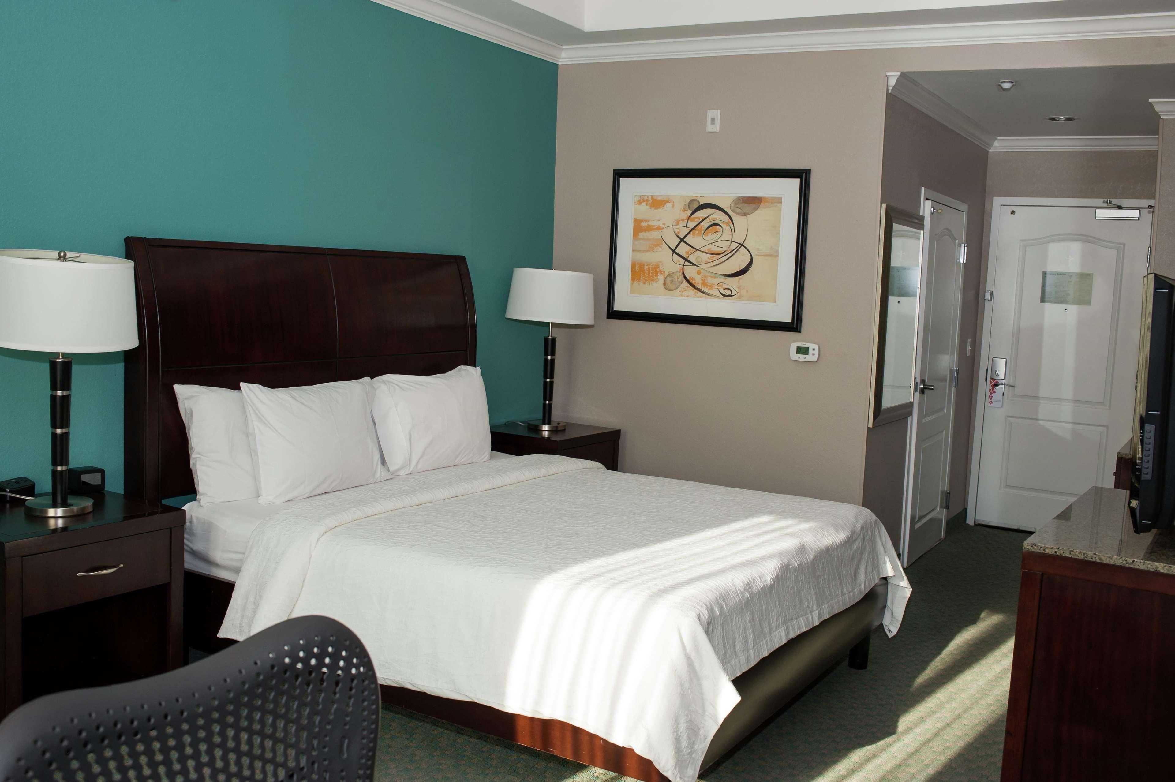 Hilton Garden Inn Tyler Exterior photo