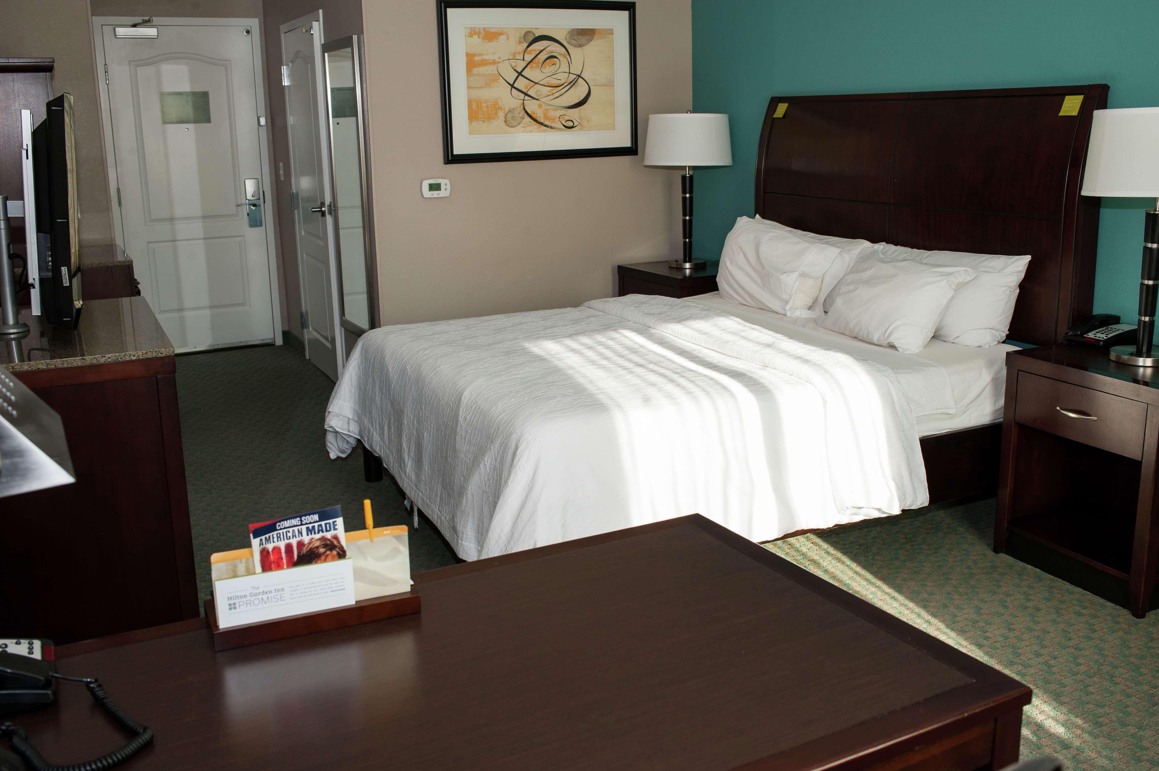 Hilton Garden Inn Tyler Exterior photo